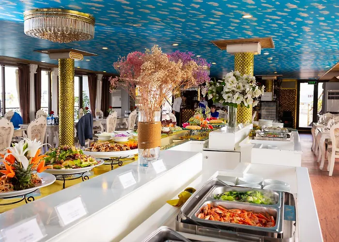 Aquamarine Royal Cruise Botel Ha Long