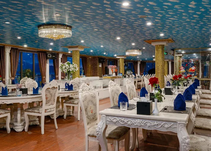 Botel Aquamarine Royal Cruise 5*
